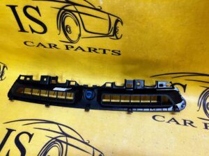 ŚRODKOWA KRATKA NAWIEWU LR DISCOVERY V L550 LIFT