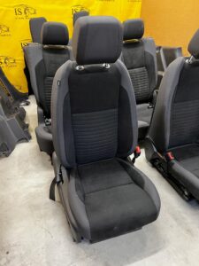 FOTELE BOCZKI 7 OSOBOWY LAND ROVER DISCOVERY SPORT L550