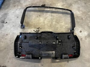 OSŁONA TAPICERKA KLAPY TYŁ BAGAŻNIKA PORSCHE MACAN 95B