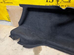 PRAWY BOCZEK BAGAŻNIKA TAPICERKA JAGUAR XJ X351