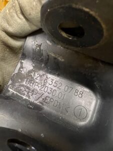 WAHACZ TYŁ TYLNY MERCEDES W246 W176 C117 W117 INFINITI Q30 QX30