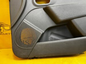 BOCZEK TAPICERKA DRZWI PRAWY PRZÓD DACIA DOKKER EU