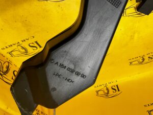 RURA SPUSTOWA WODY PODSZYBIA SZYBY PRZÓD LEWY MERCEDES GL X166