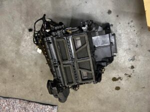 NAGRZEWNICA DMUCHAWA RANGE ROVER VELAR L560