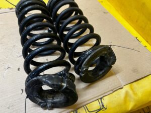 KOMPLET SPRĘŻYNY TYŁ PRAWY LEWY FORD FUSION USA