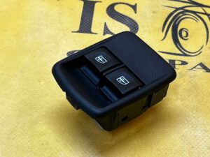 PANEL PRZEŁĄCZNIK SZYB PRZÓD LEWY DACIA SANDERO II EU