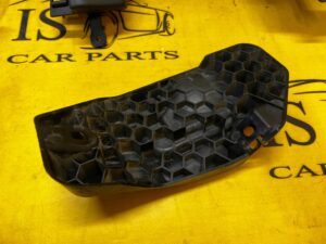 WSPORNIK MOCOWANIE CZUJNIKA MARTWEGO POLA LEWY RANGE ROVER VELAR L560