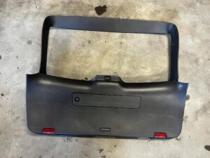 OSŁONA TAPICERKA KLAPY TYŁ BAGAŻNIKA PORSCHE MACAN 95B