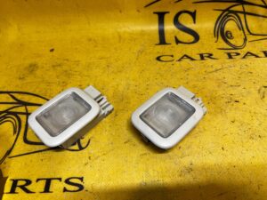 LAMPKA OŚWIETLENIE KABINY FORD KUGA MK3