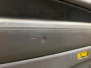 TAPICERKA BOCZEK DRZWI PRZÓD LEWY JEEP GRAND CHEROKEE WK2 HARMAN/HARDON