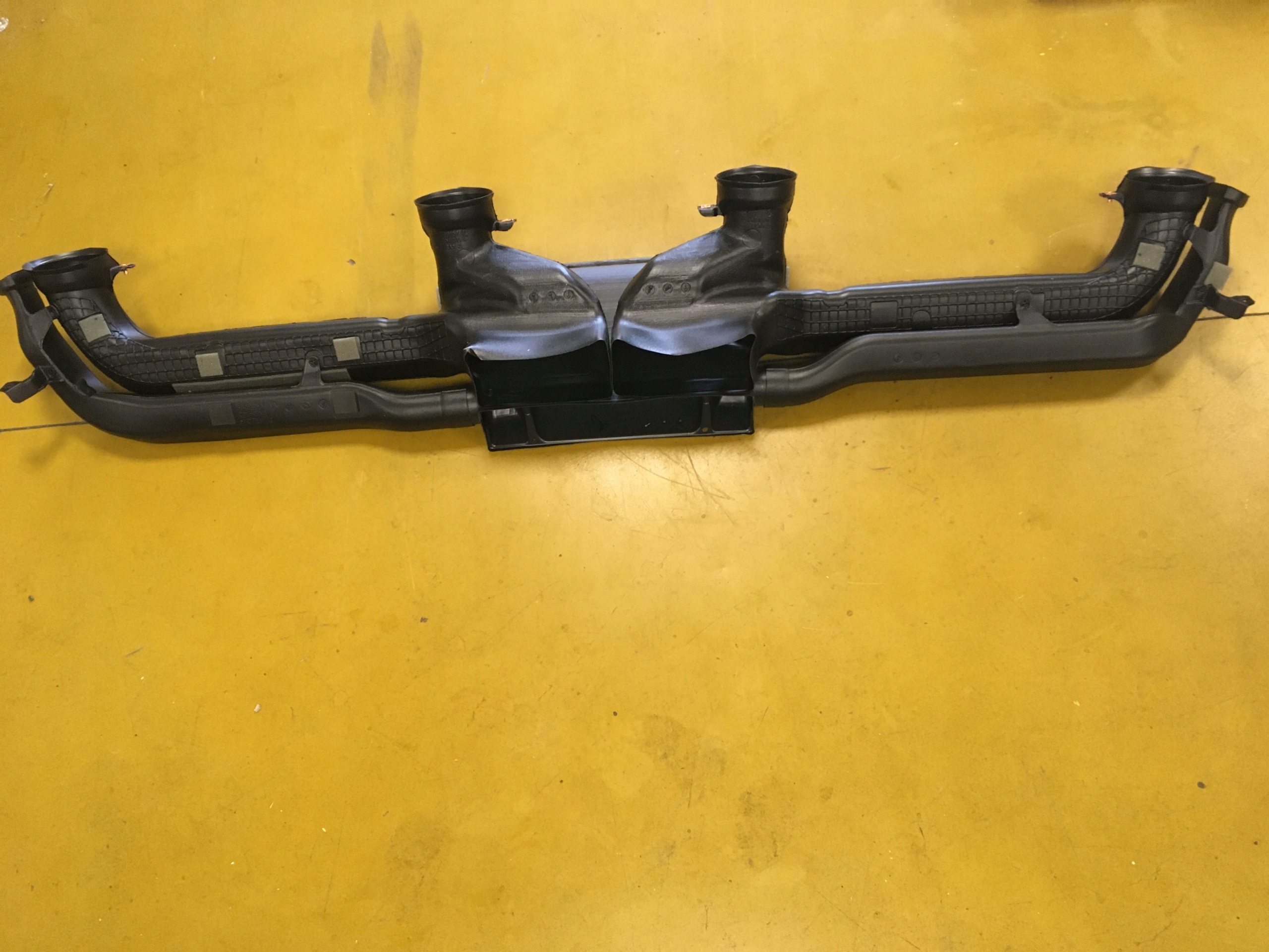 KANAŁ TUNEL POWIETRZA DESKI JEEP WRANGLER JL