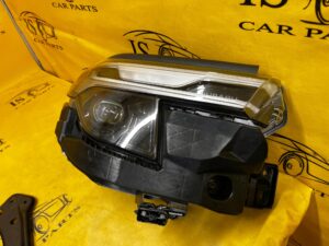 REFLEKTOR LAMPA PRZEDNIA PRZÓD PRAWY LED SUBARU FORESTER VI SL 25-