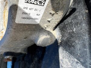 ZWROTNICA WAHACZE ZAWIESZENIE PRZÓD LEWY AUDI Q7 4M0 3.0 TDI