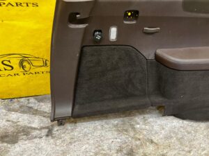 TAPICERKA BOCZEK BAGAŻNIKA TYŁ LEWY LEWA MERCEDES GLS X166 BRĄZ