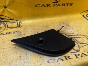 TRÓJKĄT OSŁONA LUSTERKA PRAWY DACIA SANDERO III 2023R