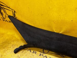 OSŁONA POSZYCIE SŁUPKA A PRZÓD PRAWY ALCANTARA PORSCHE CAYENNE II 7P5