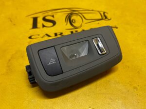 LAMPKA OŚWIETLENIE PODSUFITKI KABINY TYŁ PORSCHE PANAMERA 970 I LIFT