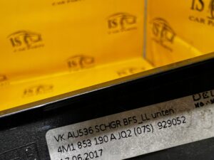 OSŁONA LISTWA OZDOBNA DEKOR KONSOLI DESKI AUDI SQ7 Q7 4M0