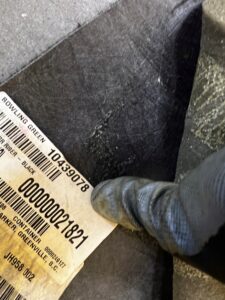 DYWAN WYKŁADZINA FOTELI ZA FOTELAMI TYŁ CHEVROLET CORVETTE C5 97-04