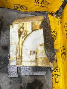 MATA DYWAN WYKŁADZINA PODŁOGI PRZÓD PRAWY MERCEDES CLS W218 SHOOTING BRAKE