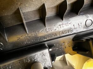 POSZYCIE OSŁONA OBUDOWA SŁUPKA TYŁ C LEWY FORD FUSION LIFT USA