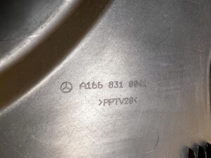 PODSZYBIE OSŁONA PODSZYBIA LEWE LEWA MERCEDES GLS X166