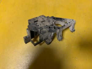 UCHWYT MOCOWANIE CZUJNIKA VW TOUAREG AUDI Q7 4M