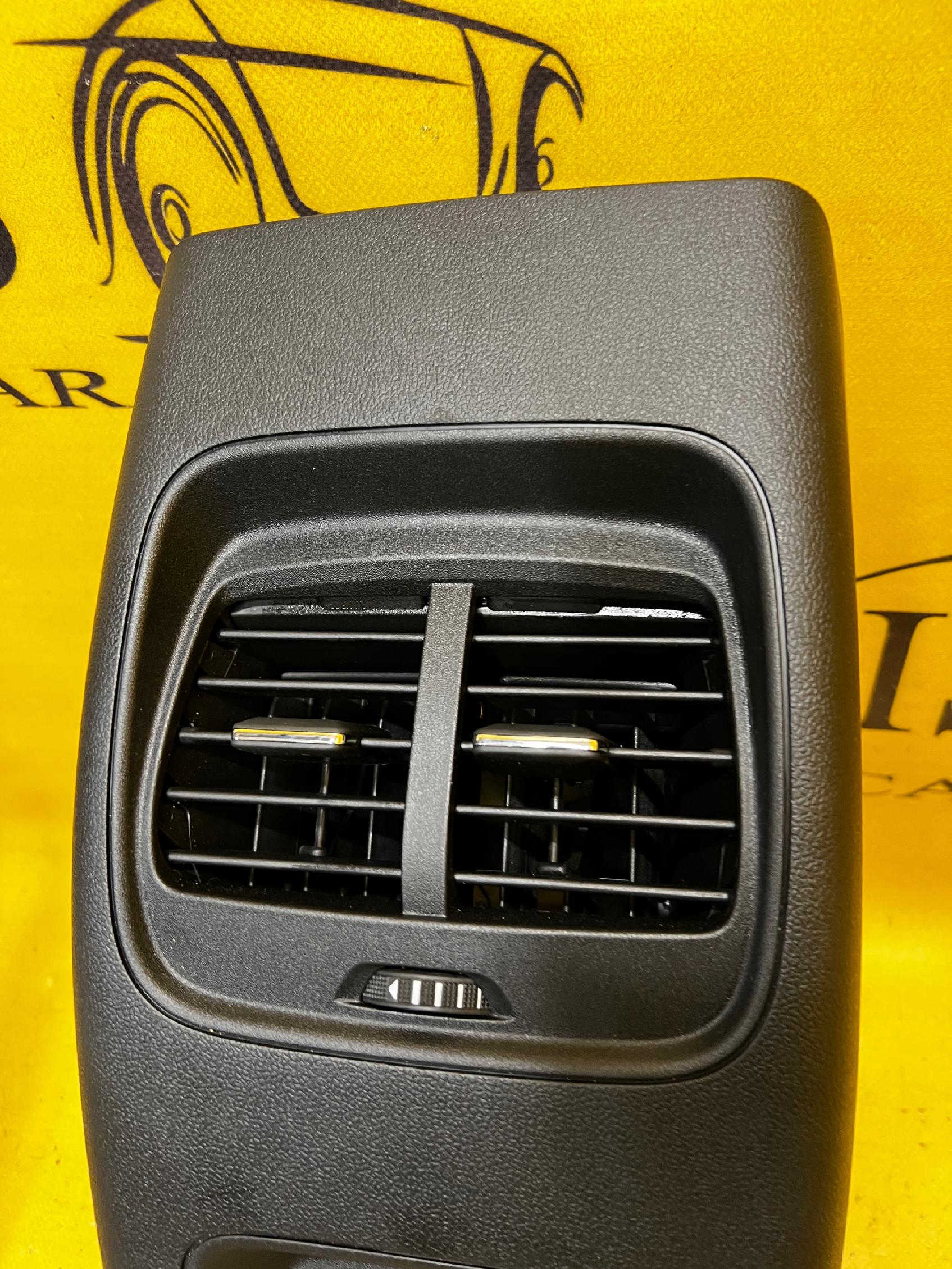 OSŁONA TUNELU ŚRODKOWEGO KRATKI TYŁ FORD KUGA MK3