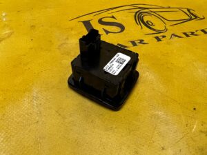 GNIAZDO GNIAZDKO PORT ŁADOWARKA AC 110V 150W FORD EXPLORER MK6