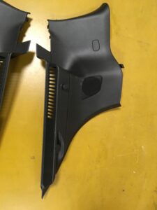 PRAWY BOCZEK TAPICERKA BAGAŻNIKA INFINITI Q30