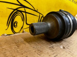 PÓŁOŚ PRZÓD PRZEDNIA PRAWY PRAWA MERCEDES C W205 4MATIC 2.0 D