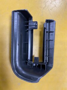 OSŁONA PROWADNICY SZYNY FOTELA MERCEDES INFINITI