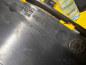 PLASTIK OSŁONA ZAŚLEPKA OBUDOWA JAGUAR XJ X351