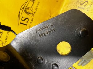 KLAMRA ZAPINKA PASÓW TYŁ TYLNA POJEDYNCZA PEUGEOT 508 I LIFT SW KOMBI