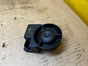 KLAKSON SYRENA SYGNAŁ DŹWIĘKOWY ALARMU PORSCHE PANAMERA 970 I LIFT