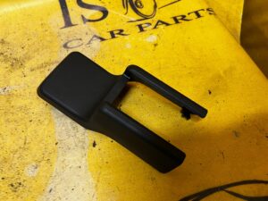 OSŁONA SZYNY TYLNEGO SIEDZENIA PRAWEGO WEWNĘTRZNA LEXUS RX 450H III 3 AL10