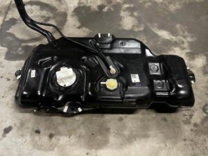 ZBIORNIK BAK PALIWA POMPA PALIWOWA DACIA SANDERO III 2023R