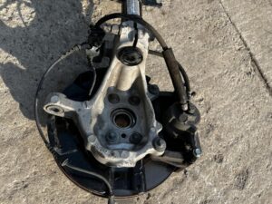 NOGA ZWROTNICA AMORTYZATOR PRZÓD LEWY LEWA RENAULT SCENIC IV 1.5 DCI