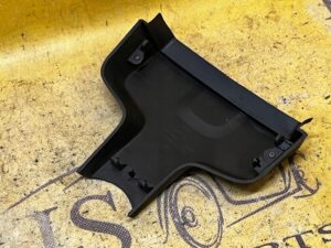 OBUDOWA OSŁONA LUSTERKA WEWNĘTRZNEGO PORSCHE CAYENNE II 7P5