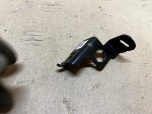 WSPORNIK MOCOWANIE PRZEWODU HAMULCOWEGO PRZÓD PRAWY FORD EXPLORER MK6