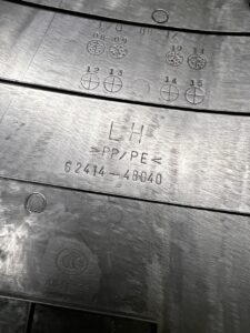 OSŁONA POSZYCIE SŁUPKA B LEWA LEXUS RX 450H III 3 AL10