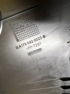 LEWA LEWE OSŁONA TAPICERKA SŁUPKA B MERCEDES INFINITI