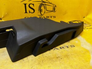 OSŁONA SŁUPKA PRAWY TYŁ MOCOWANIE ROLETY LR RANGE ROVER EVOQUE II L551