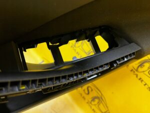 BOCZEK DRZWI PRZÓD PRZEDNI PRAWY SKODA SCALA