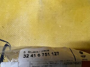 2 X ZACISK PRZEWODU WSPOMAGANIA KIEROWNICY BMW NOWY OEM