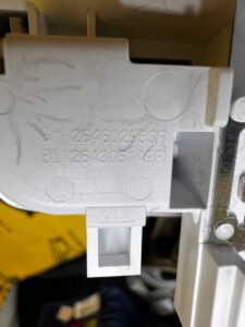 LAMPKA OŚWIETLENIE PODSUFITKI WNĘTRZA KABINY DACIA SANDERO III 2023R