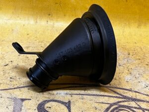 KOREK WLEWU OLEJU PORSCHE CAYENNE II 7P5 LIFT 92A