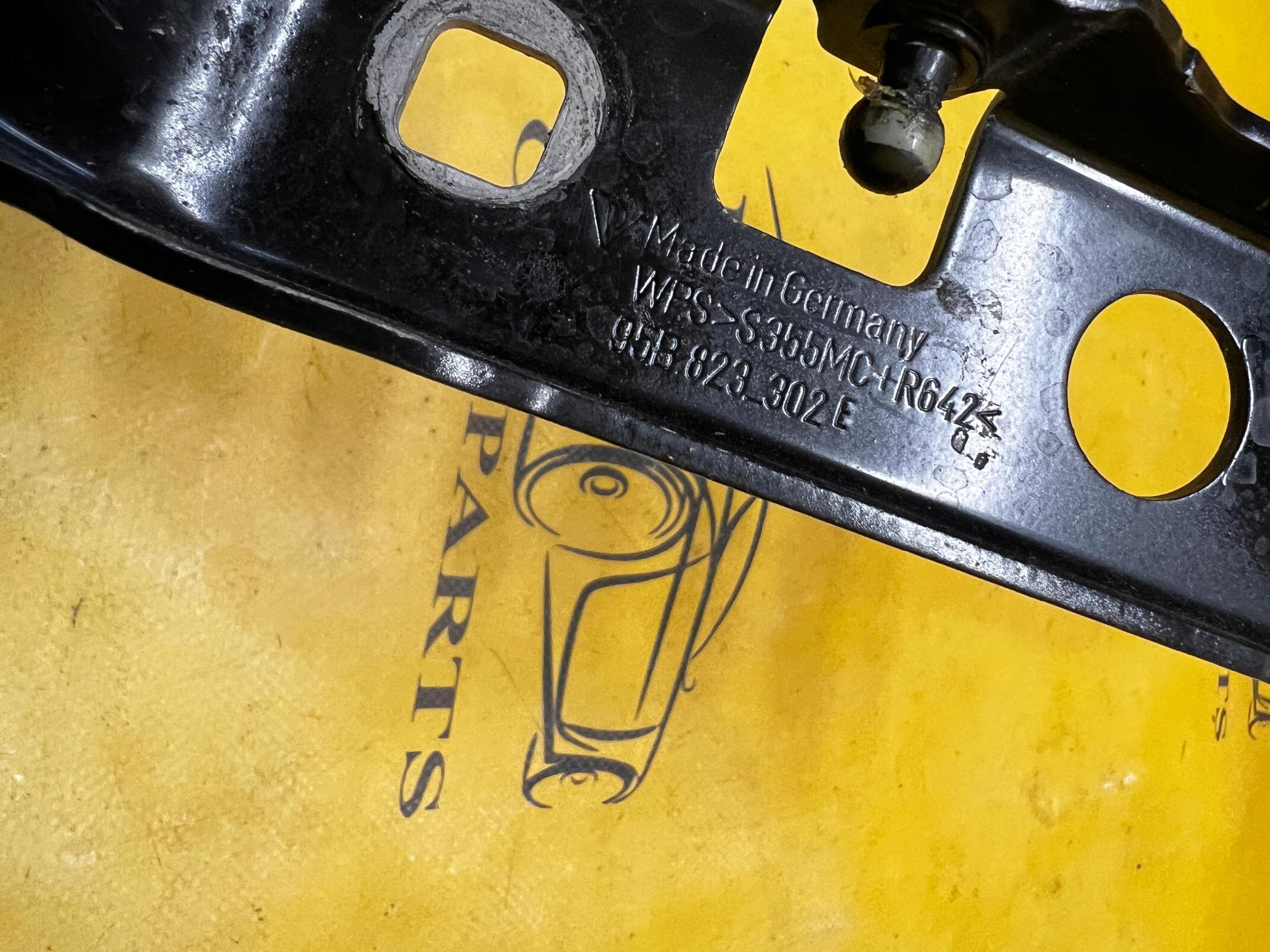 KOMPLET ZAWIASY MASKI POKRYWY SILNIKA PORSCHE MACAN 95B L041