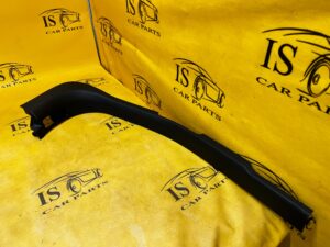 LEWA OSŁONA LISTWA PROGU DRZWI FORD FIESTA MK8 3D