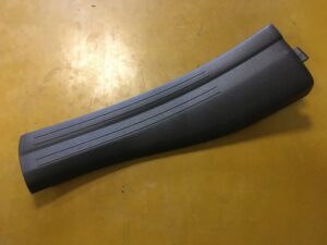 PRAWA OSŁONA NAKŁADKA PROGU TYŁ INFINITI Q30 W176